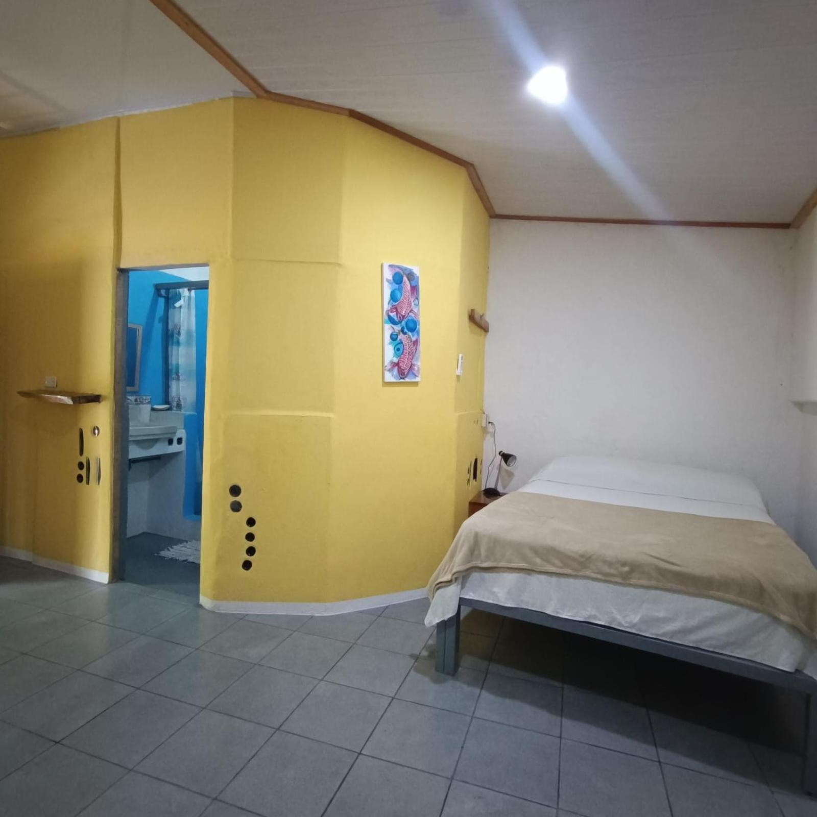 Cabinas Carol Pavones  Exterior foto